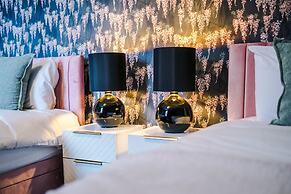 Newly Renovated home-Manchester