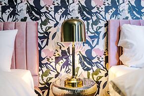 Newly Renovated home-Manchester