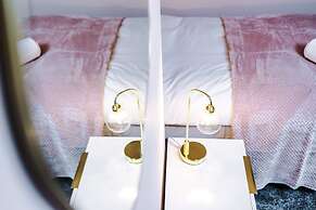 Newly Renovated home-Manchester