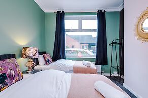 Newly Renovated home-Manchester