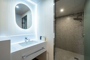 Hound Hotel Gimhae Samgye