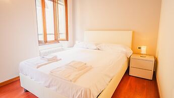 Old Town Alley - Italian Homing