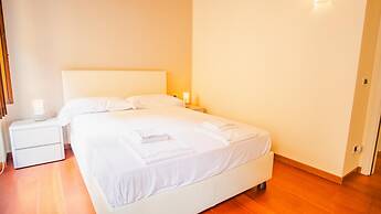 Old Town Alley - Italian Homing