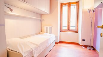 Old Town Alley - Italian Homing