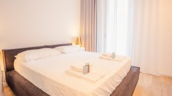 Garda Luxury Suite - Italian Homing