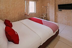 Super OYO 92672 Hotel Bsd