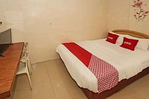 Super OYO 92672 Hotel Bsd