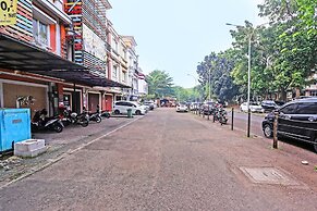 Super OYO 92672 Hotel Bsd