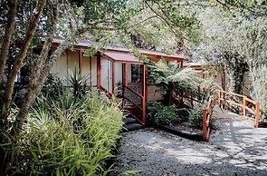 Lake Mahinapua Hotel