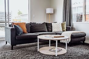 Lake Mahinapua Hotel