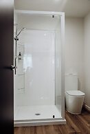 Lake Mahinapua Hotel