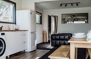 Lake Mahinapua Hotel