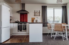 Lake Mahinapua Hotel