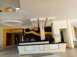 Cool Breeze Beachfront Apartments