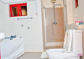 Cool Breeze Beachfront Apartments