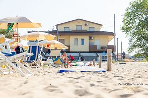Palm Beach House - Sea and Beach View