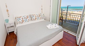 Palm Beach House - Sea and Beach View