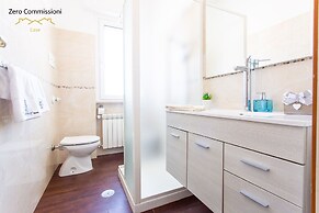 Palm Beach House - Sea and Beach View