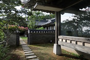 Hotelarrive taean tiann hanokbeachresort