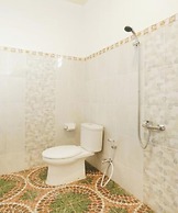 OYO 4003 Ceria Guesthouse SeminyakNearSeminyak Beach