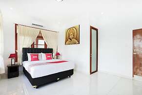 OYO 4003 Ceria Guesthouse SeminyakNearSeminyak Beach
