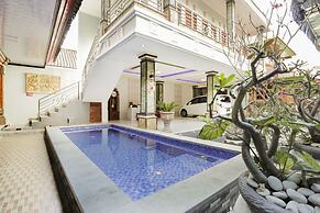 OYO 4003 Ceria Guesthouse SeminyakNearSeminyak Beach
