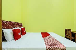 OYO 92792 Umi Rahayu Guesthouse