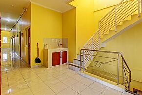 OYO 92792 Umi Rahayu Guesthouse