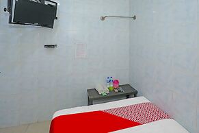 OYO 92677 Hotel Bintaro
