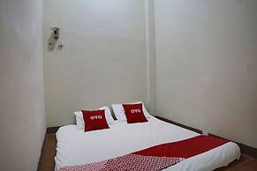 OYO 92820 Guesthouse 899