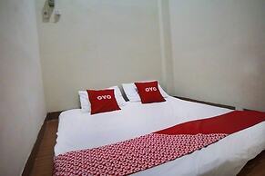 OYO 92820 Guesthouse 899