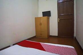 OYO 92820 Guesthouse 899