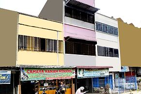 OYO 92820 Guesthouse 899