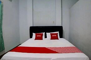 OYO 92820 Guesthouse 899