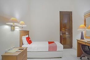 OYO Life 90589 Palem Garden Hotel