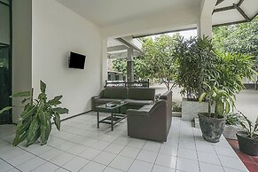 OYO Life 90589 Palem Garden Hotel