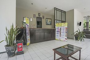 OYO Life 90589 Palem Garden Hotel