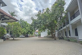 OYO Life 90589 Palem Garden Hotel