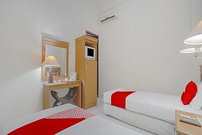 OYO Life 90589 Palem Garden Hotel