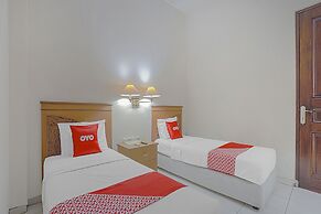 OYO Life 90589 Palem Garden Hotel