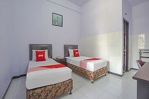 OYO Life 90589 Palem Garden Hotel