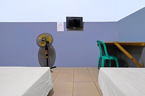 OYO 92893 Santana Residence Syariah