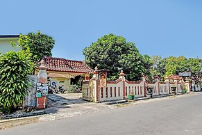 Capital O 92894 Griya Lathifah Homestay Syariah