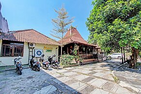 Capital O 92894 Griya Lathifah Homestay Syariah