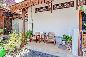 Capital O 92894 Griya Lathifah Homestay Syariah