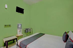 Collection O 92897 Hotel Intan Near Kantor Syahbandar Bawean