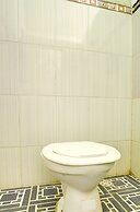 Collection O 92897 Hotel Intan Near Kantor Syahbandar Bawean