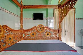 Collection O 92897 Hotel Intan Near Kantor Syahbandar Bawean