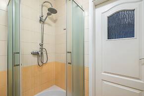 Okopowa Apartment Kołobrzeg by Renters