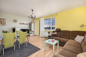 Okopowa Apartment Kołobrzeg by Renters